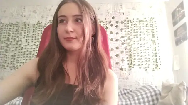 Pollykiss online show from June 30, 2026, 11:11 am