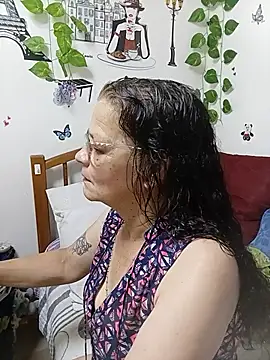 Snapshot of katrinna_ chatting on May 25, 2026, 11:44 pm katrinna online show from May 25, 2026, 11:44 pm