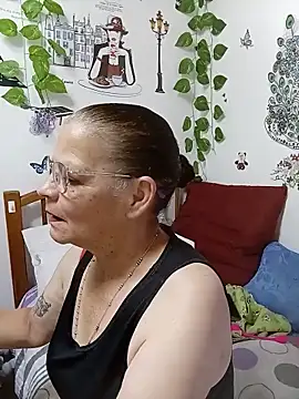 Snapshot of katrinna_ chatting on May 26, 2026, 9:33 pm katrinna online show from May 26, 2026, 9:33 pm