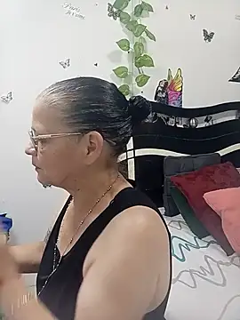 Snapshot of katrinna_ chatting on June 13, 2026, 12:41 am katrinna online show from June 13, 2026, 12:41 am