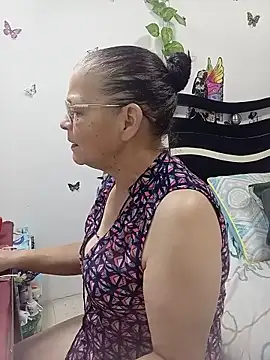 Snapshot of katrinna_ chatting on June 16, 2026, 12:02 am katrinna online show from June 16, 2026, 12:02 am