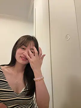 yangyang 218 online show from May 20, 2026, 3:29 pm