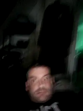 Snapshot of Cybergeil33 chatting on November 9, 2025, 5:28 am Cybergeil33 online show from November 9, 2025, 5:28 am