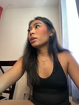 hugecock tamira online show from June 25, 2026, 2:33 am