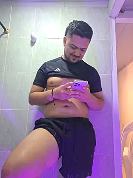 Snapshot of ORTIZ96hot chatting on May 23, 2026, 4:39 am ORTIZ96hot online show from May 23, 2026, 4:39 am