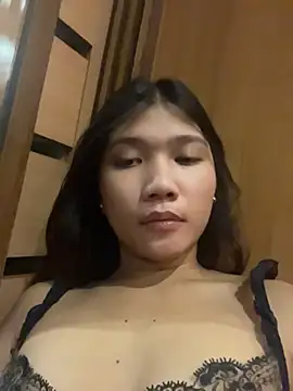 naughtygirl lily online show from July 10, 2026, 9:34 am