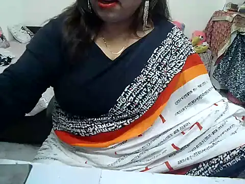 Snapshot of bavleen-kaur chatting on July 14, 2026, 3:07 pm bavleen-kaur online show from July 14, 2026, 3:07 pm