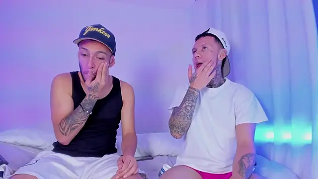 Snapshot of _Kevin_xxx chatting on September 24, 2025, 5:22 am  Kevin xxx online show from September 24, 2025, 5:22 am