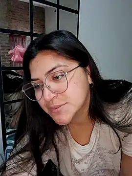morena95  online show from May 27, 2026, 2:47 pm
