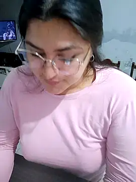 morena95  online show from June 3, 2026, 1:46 pm