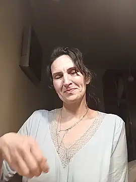 Snapshot of Alene_Lorrie chatting on June 1, 2026, 10:00 pm Alene Lorrie online show from June 1, 2026, 10:00 pm