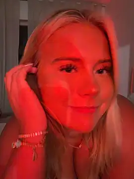 sandra08a online show from May 24, 2026, 10:15 pm