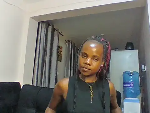 cythuu03 online show from June 3, 2026, 10:15 pm