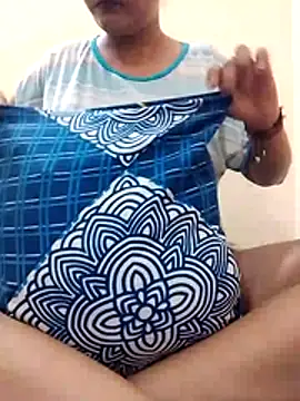 Naughty ayesha09 online show from June 10, 2026, 3:55 pm