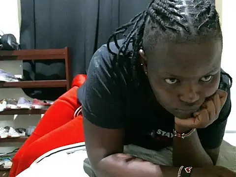 dark-ebonie online show from May 29, 2026, 10:24 am