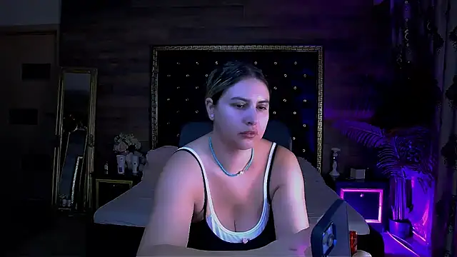 MiraHaze online show from September 15, 2025, 7:52 am