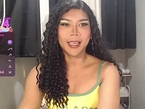 BeatrixGray02 online show from May 21, 2026, 6:15 pm