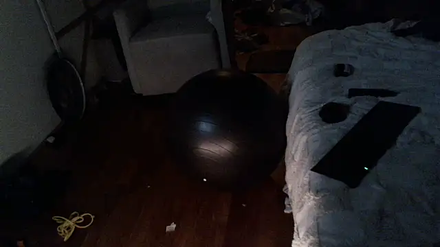 Clevername90 online show from December 19, 2025, 9:27 am