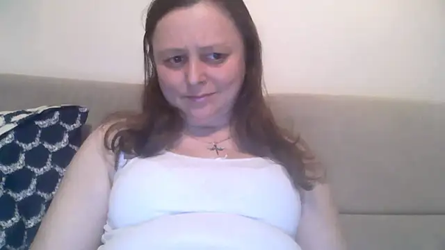 Snapshot of TaylorLovely chatting on June 3, 2026, 8:14 pm TaylorLovely online show from June 3, 2026, 8:14 pm