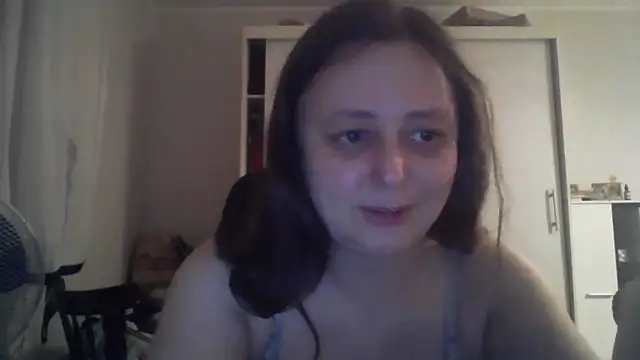 Snapshot of TaylorLovely chatting on July 25, 2026, 8:06 pm TaylorLovely online show from July 25, 2026, 8:06 pm