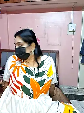 Hornyreshma online show from June 24, 2026, 10:58 am