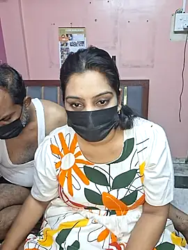 Hornyreshma online show from June 25, 2026, 10:42 am