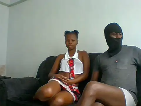 Snapshot of TonnyAmellia chatting on May 28, 2026, 8:33 am TonnyAmellia online show from May 28, 2026, 8:33 am