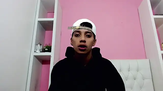 jl brayan12 online show from June 12, 2026, 3:44 pm