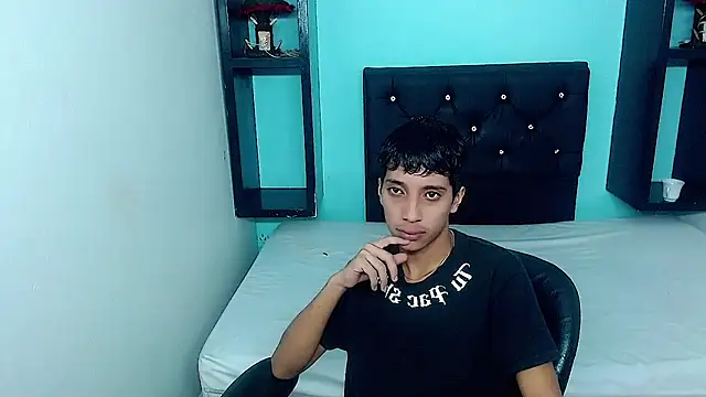 jl brayan12 online show from June 16, 2026, 7:27 pm