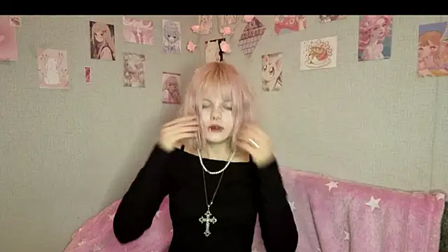 VelvetAlice online show from June 22, 2026, 9:12 pm