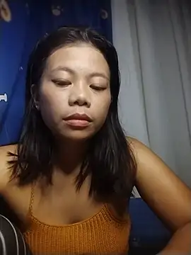 Snapshot of Blushmuse23 chatting on July 1, 2026, 4:18 pm Blushmuse23 online show from July 1, 2026, 4:18 pm