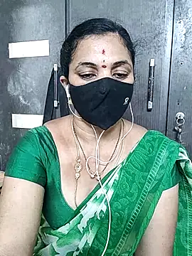 Snapshot of Leela_555 chatting on June 18, 2026, 11:14 am Leela 555 online show from June 18, 2026, 11:14 am