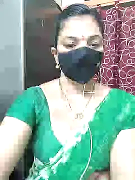 Snapshot of Leela_555 chatting on June 19, 2026, 12:04 am Leela 555 online show from June 19, 2026, 12:04 am