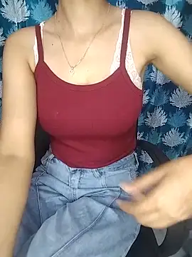 alexajuju online show from June 11, 2026, 2:53 am
