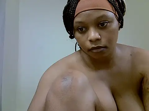 BIGASS DIANAH online show from June 25, 2026, 5:17 pm
