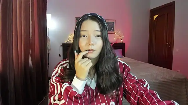 Snapshot of milana_marttt chatting on July 12, 2026, 12:40 pm milana marttt online show from July 12, 2026, 12:40 pm
