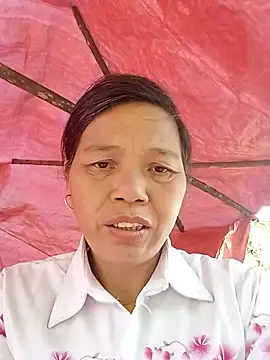 Snapshot of Elfledaa chatting on June 14, 2026, 2:24 am Elfledaa online show from June 14, 2026, 2:24 am