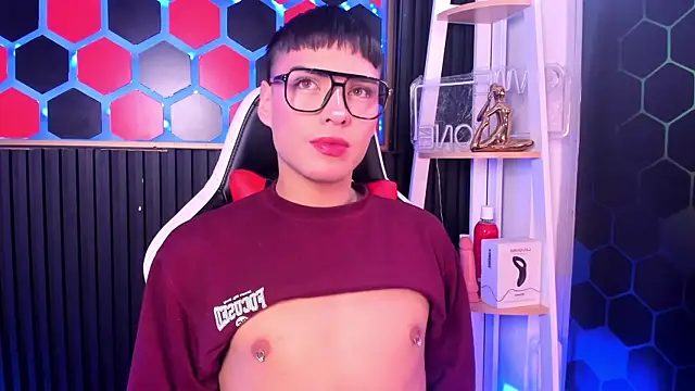 Connor Kings online show from July 3, 2026, 8:04 pm