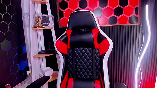 Connor Kings online show from July 7, 2026, 8:02 pm