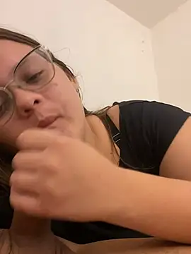 Laryssinha 69 online show from June 26, 2026, 1:54 am