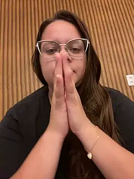 Laryssinha 69 online show from July 4, 2026, 10:54 am