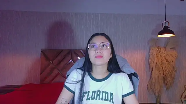 adaira31 online show from June 18, 2026, 6:23 pm
