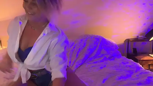 missbritneyfoxx online show from June 30, 2026, 3:40 am