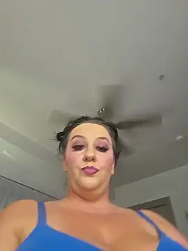 CreamVixen online show from July 26, 2026, 10:49 pm