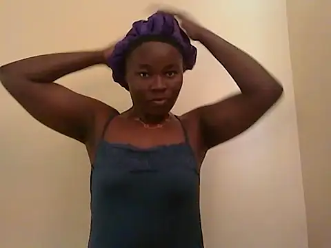 Snapshot of roziebeauty chatting on June 20, 2026, 12:30 pm roziebeauty online show from June 20, 2026, 12:30 pm