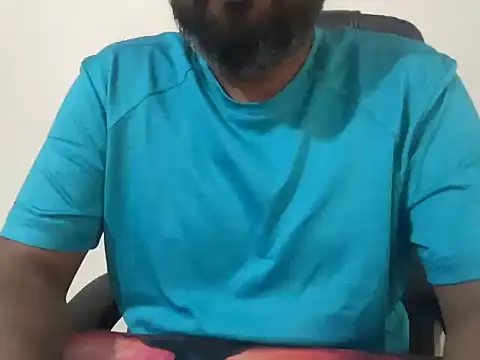 Snapshot of incestfukcerr chatting on June 29, 2026, 7:14 am incestfukcerr online show from June 29, 2026, 7:14 am