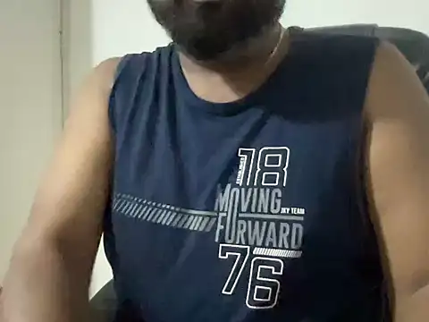 Snapshot of incestfukcerr chatting on July 18, 2026, 5:39 pm incestfukcerr online show from July 18, 2026, 5:39 pm