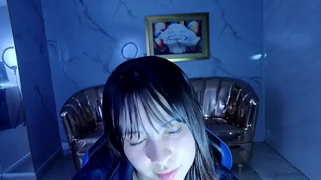 isabeau s online show from July 24, 2026, 1:31 pm