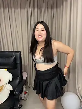Luckysisi-s online show from June 27, 2026, 2:16 am