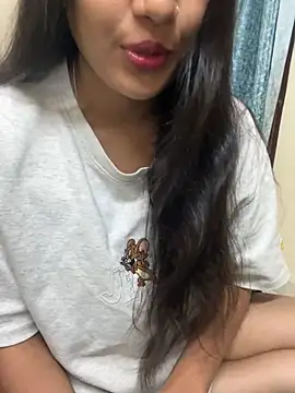 Snapshot of Aalya_B chatting on July 13, 2026, 10:51 am Aalya B online show from July 13, 2026, 10:51 am